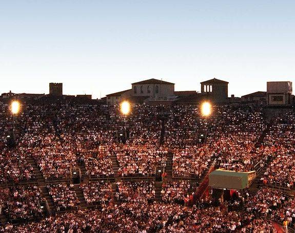 © Arena di Verona